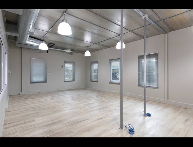 125M² OFFICE TO LET IN SOMERSET WEST MALL TRIANGLE